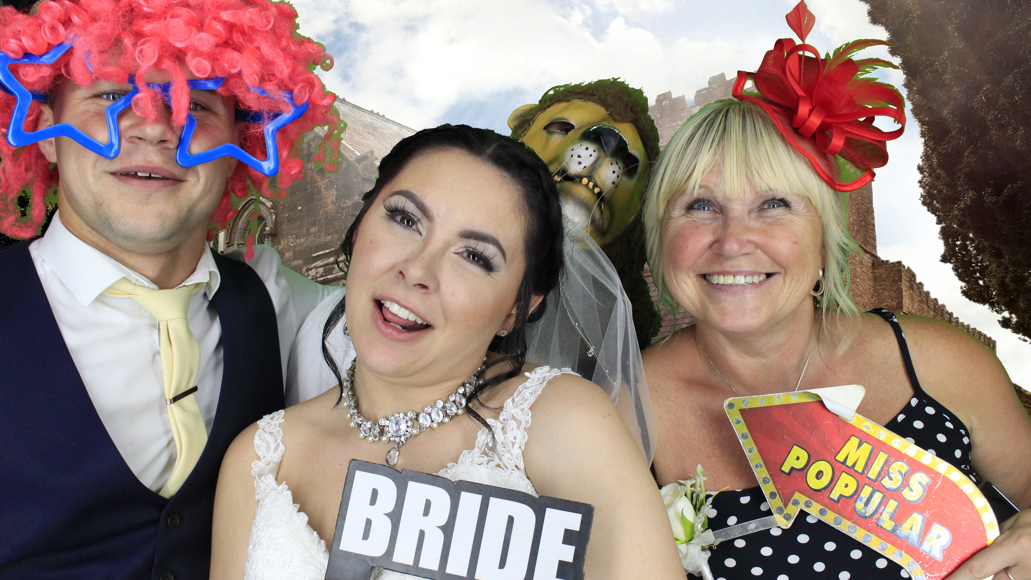 Matt & Jessie Wedding | View more photos from the event at gallery.myphotoboothexperience.co.uk/u/MyPhotoBoothExperienceLtd/Matt-Jessie-Wedding